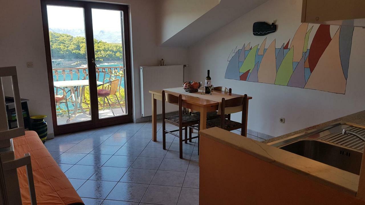 ילסה Apartments And Room Caric מראה חיצוני תמונה