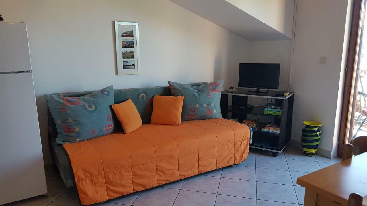 ילסה Apartments And Room Caric מראה חיצוני תמונה