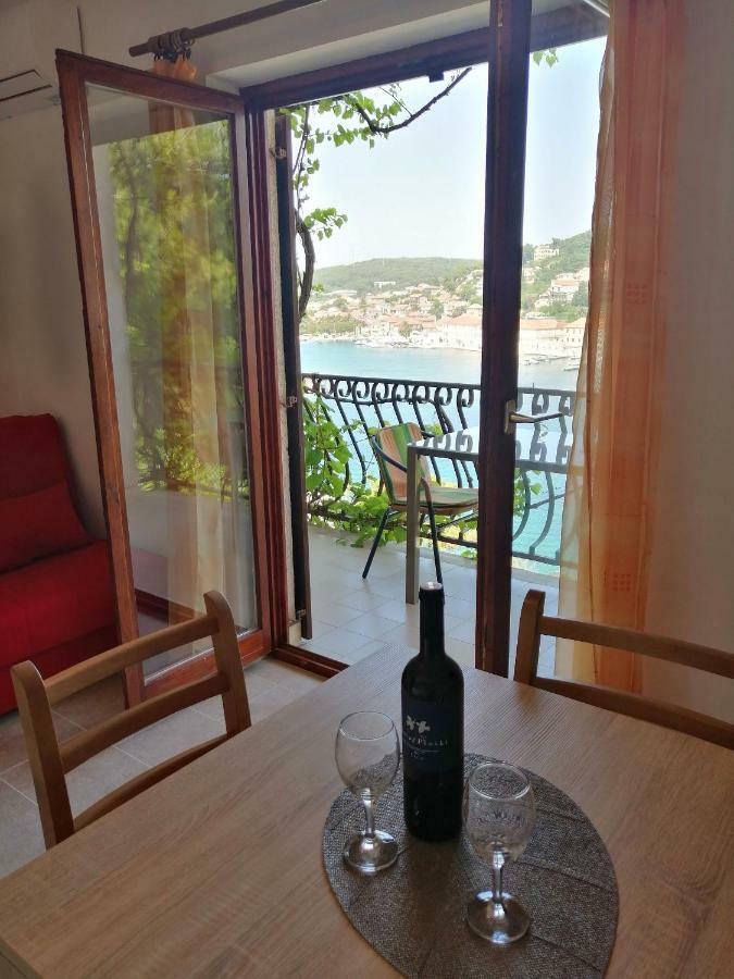ילסה Apartments And Room Caric מראה חיצוני תמונה